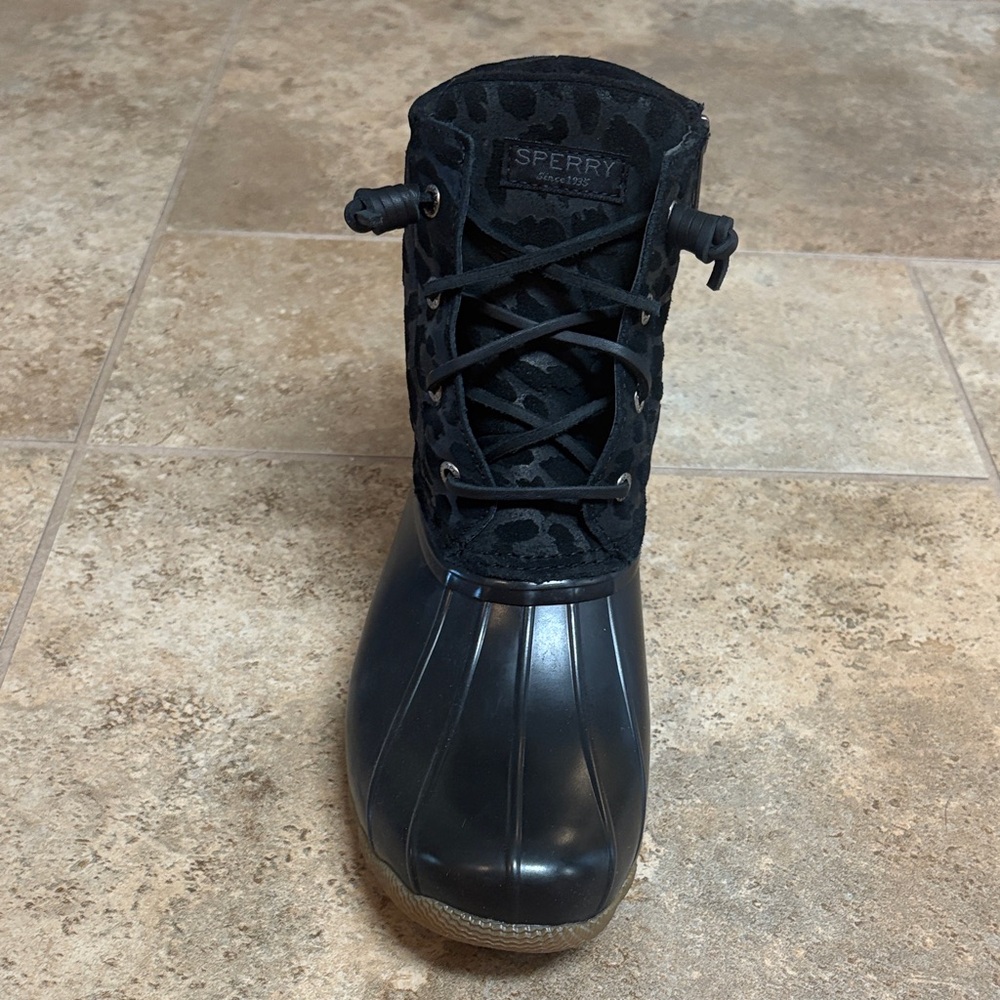 Sperry Women's Black Lace-Up Winter Boots
